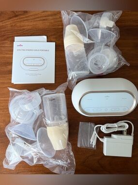 Spectra Synergy Gold Portable Electric Breast Pump - Cream/White